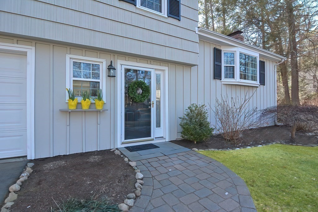 96 Dorset Road Holliston, MA 01746 - Photo 3 of 34 Gallery Image 3