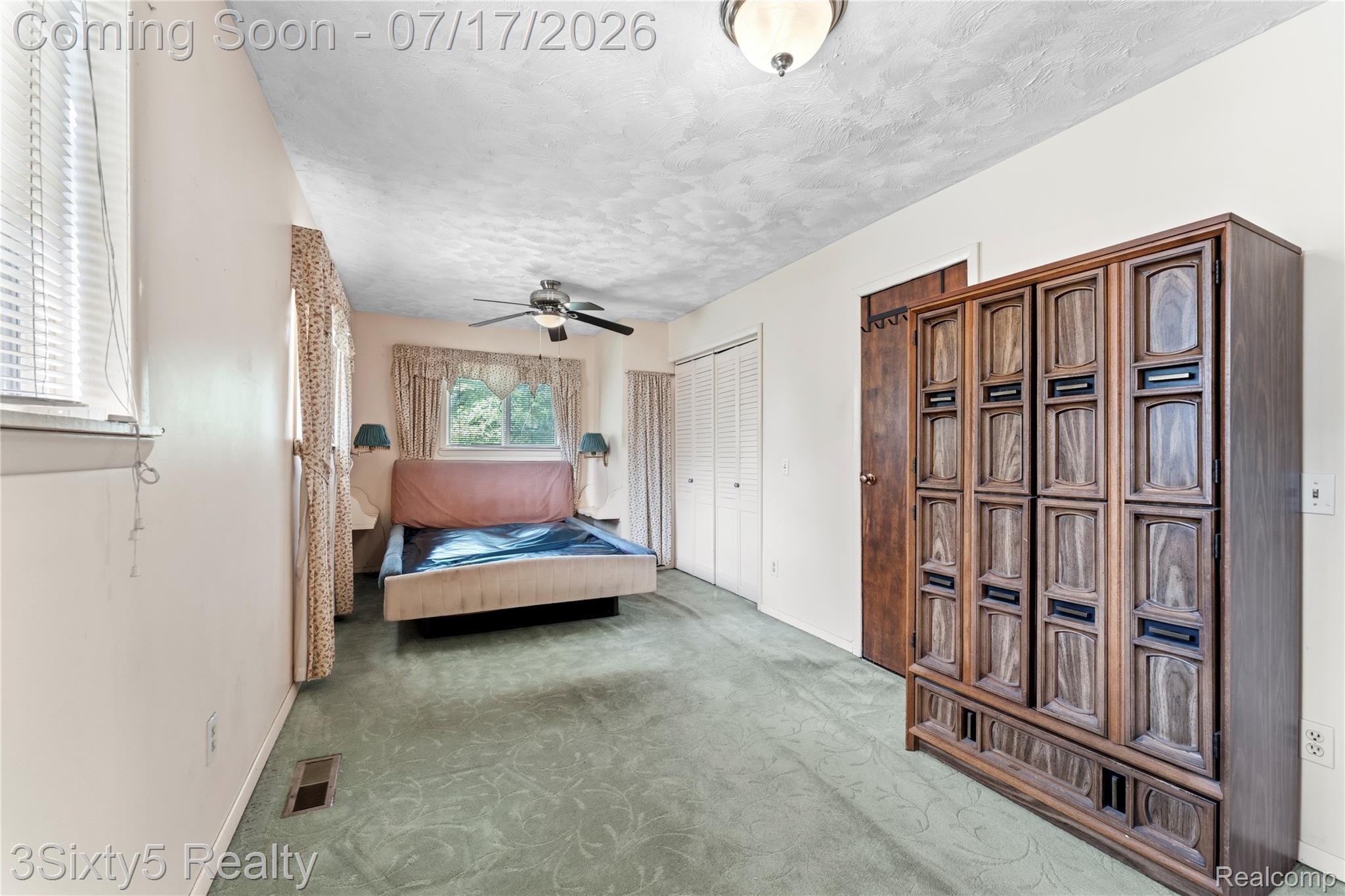 6732 Beech Daly Road Taylor, MI 48180 - Photo 20 of 30 metro shores media_020.jpg