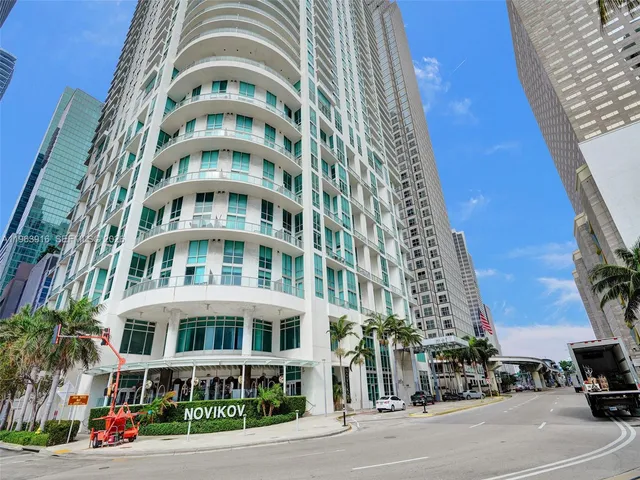 $4,250 | 300 South Biscayne Boulevard, Unit T1414, Miami, FL 33131