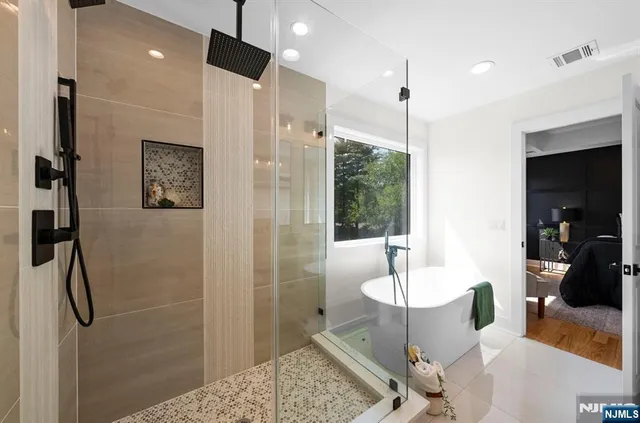 $830,000 | 135 La Salle Avenue, Clifton, NJ 07013