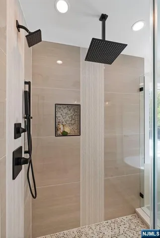 $830,000 | 135 La Salle Avenue, Clifton, NJ 07013