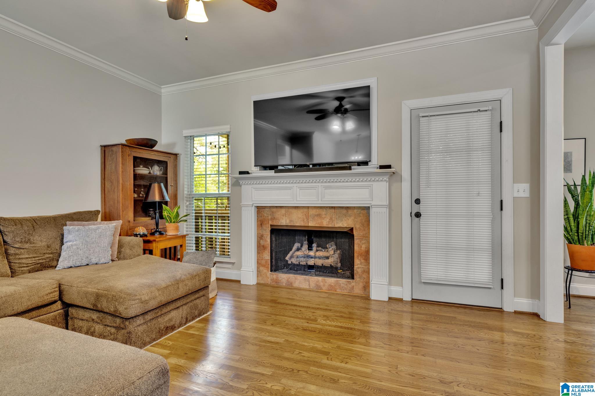 720 Ridgefield Circle Odenville, AL 35120 - Photo 5 of 38