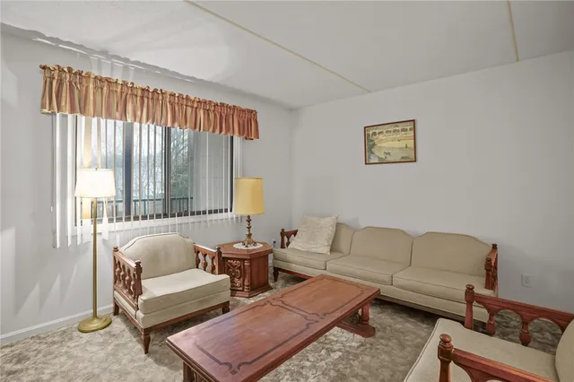 $337,900 | 650 East Greenwich Avenue, Unit B5 211, West Warwick, RI 02893