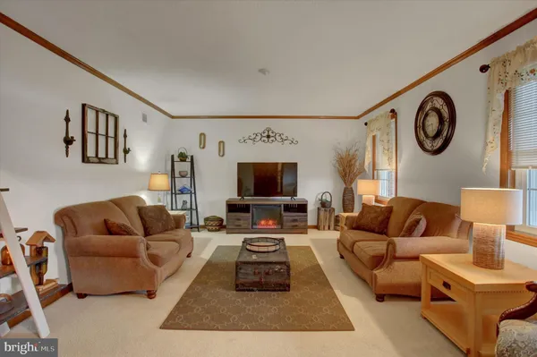 $420,000 | 9799 Cumberland Highway, Pleasant Hall, PA 17246