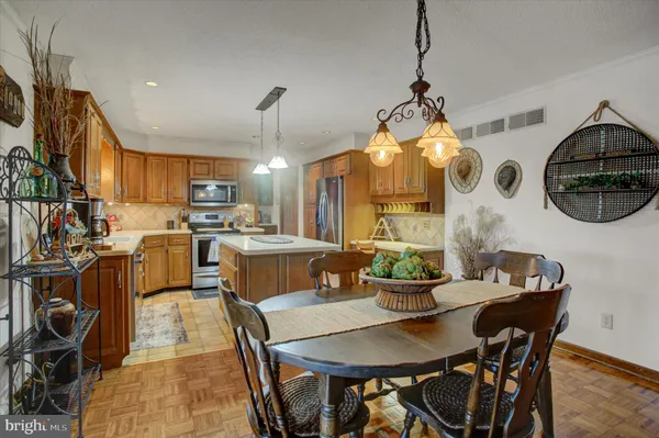 $420,000 | 9799 Cumberland Highway, Pleasant Hall, PA 17246