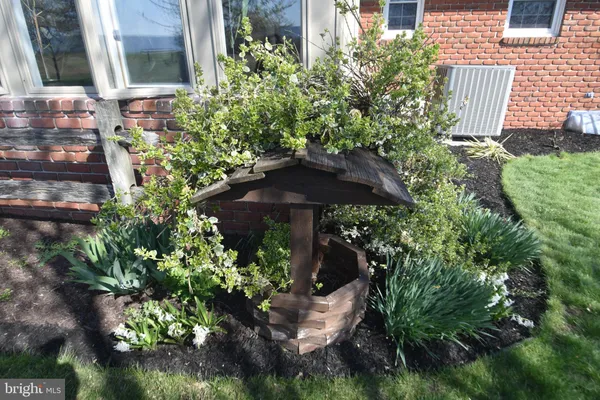 $420,000 | 9799 Cumberland Highway, Pleasant Hall, PA 17246