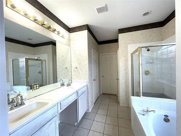 $2,395 | 4108 Hedgerow Drive, Plano, TX 75024
