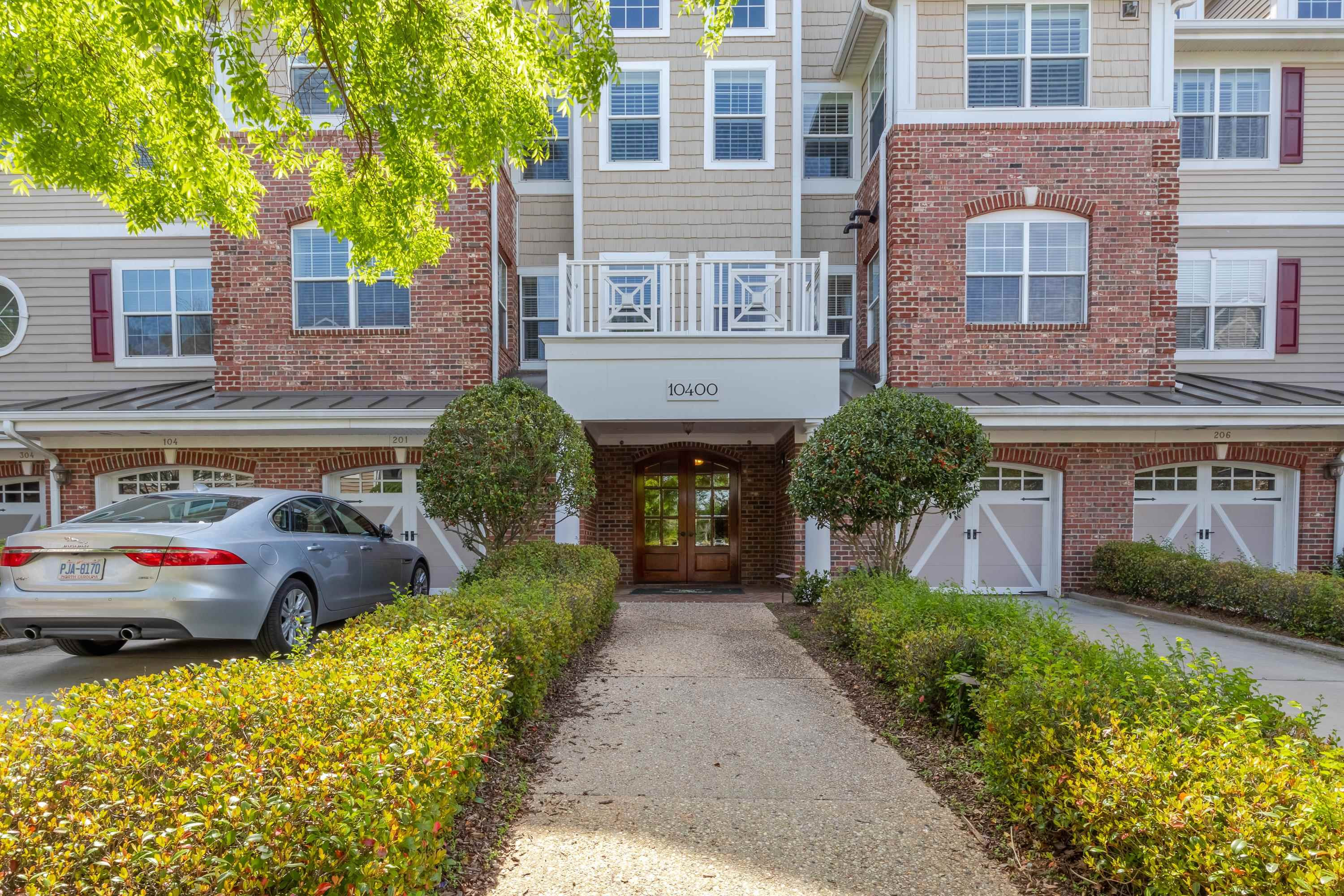 10400 Rosegate Court, Unit 4 Raleigh, NC 27617 - Photo 2 of 27 Photo 2