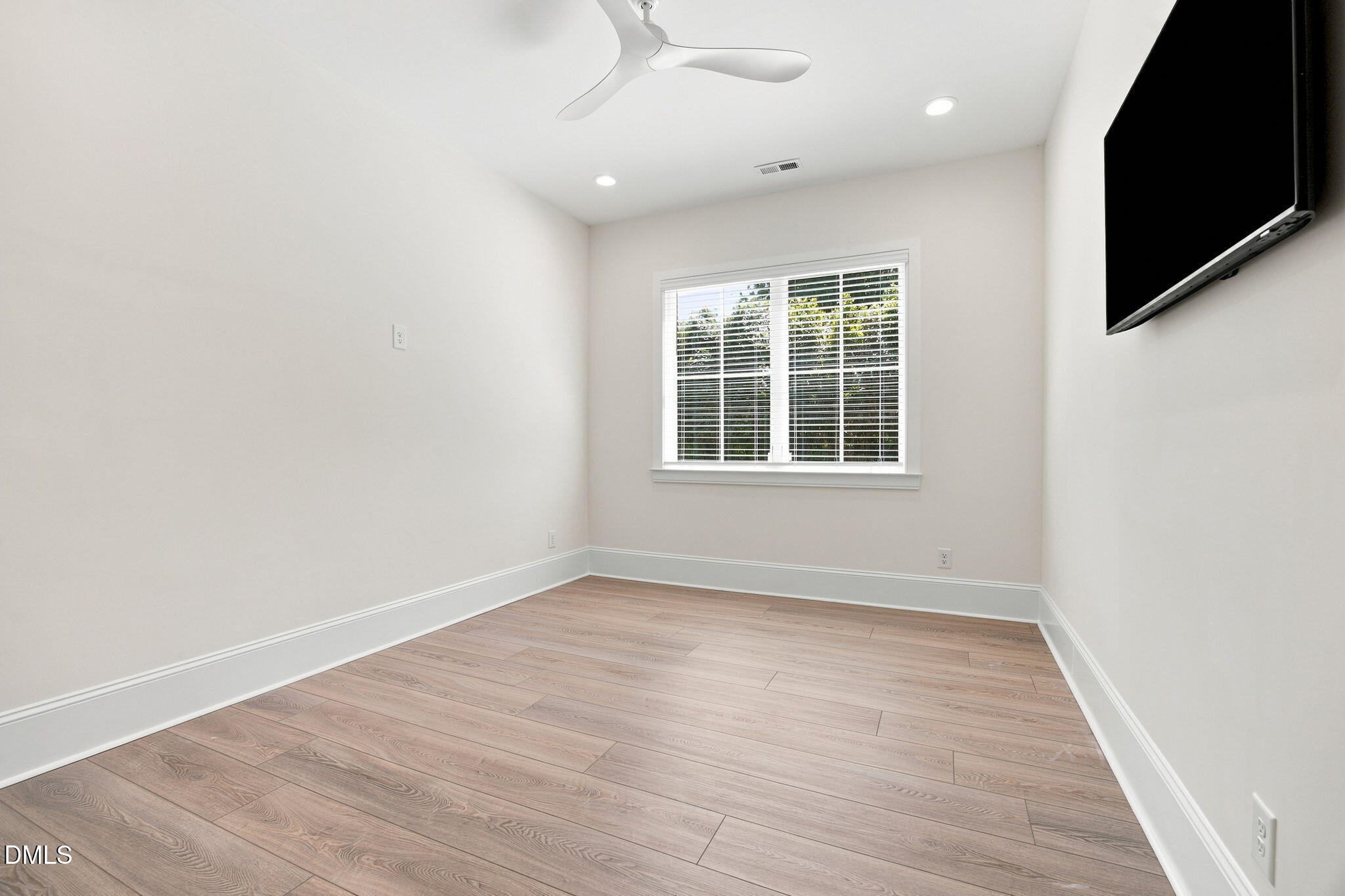 2804 Anderson Drive Raleigh, NC 27608 - Photo 45 of 54 64-web-or-mls-IMG_2425