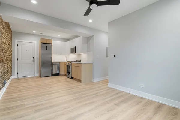 $2,123 | 1556 West Juneway Terrace, Unit 3K, Chicago, IL 60626