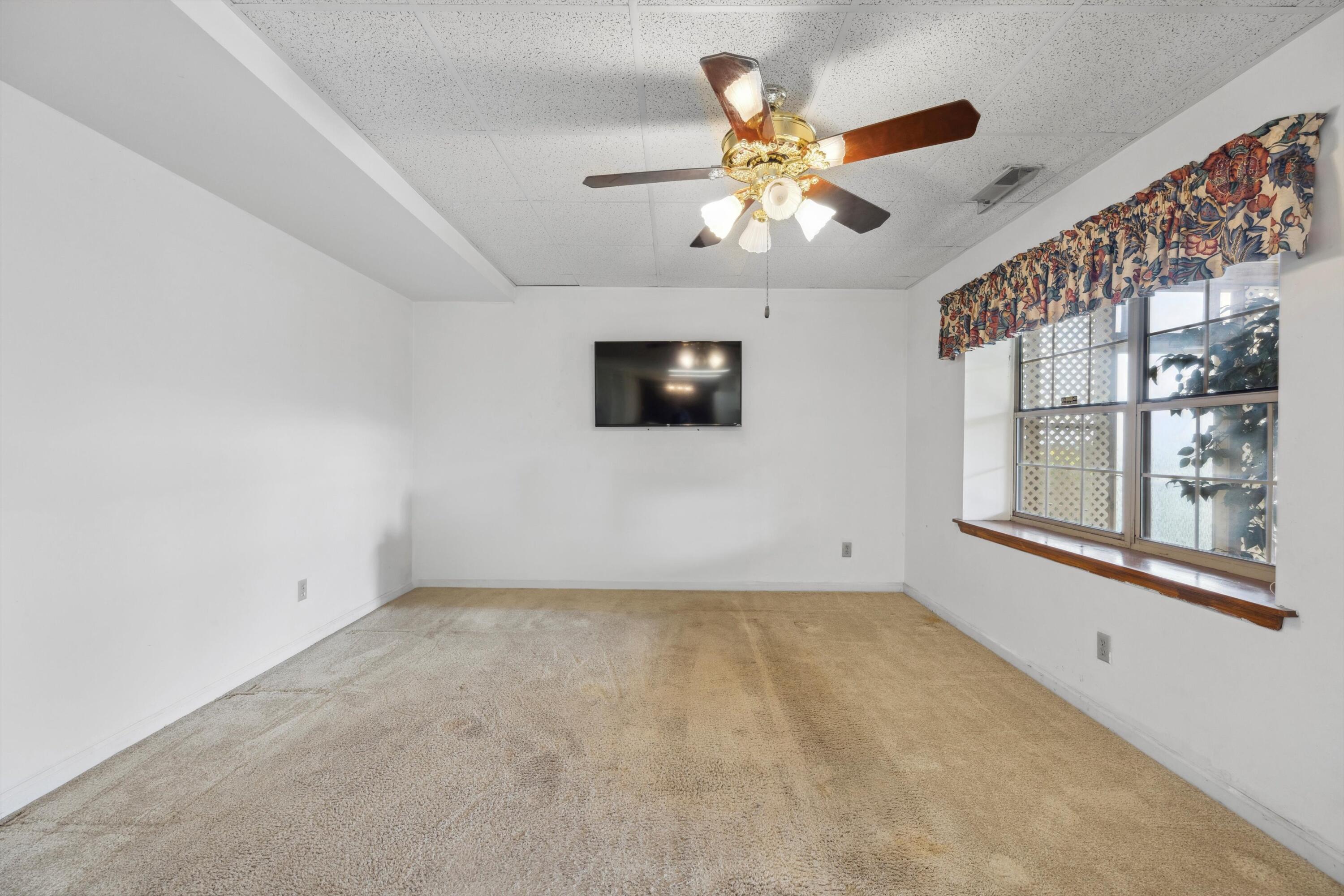6468 Fairview Road Hixson, TN 37343 - Photo 35 of 54 Den