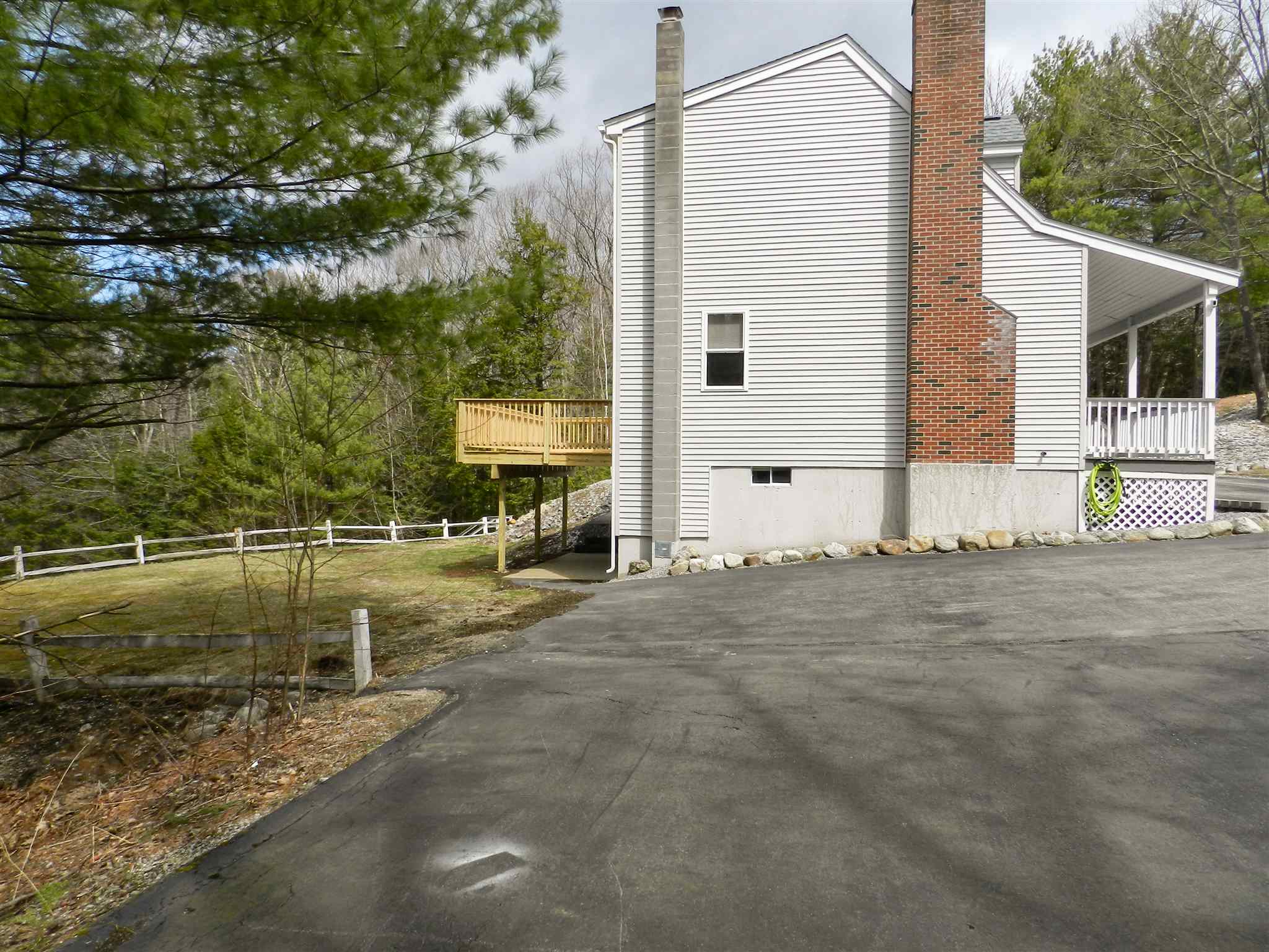 161 Thorndike Road Weare, NH 03281 - Photo 2 of 40
