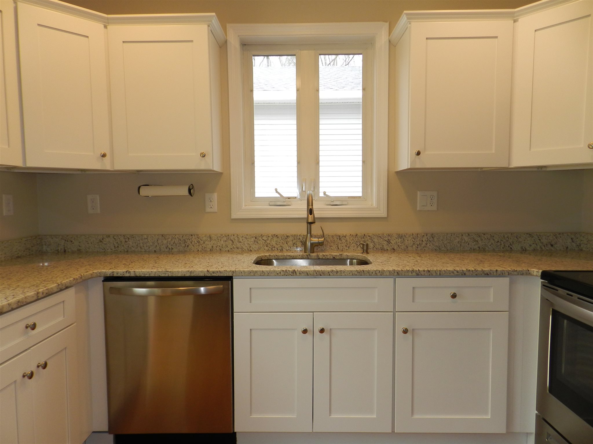 161 Thorndike Road Weare, NH 03281 - Photo 19 of 40