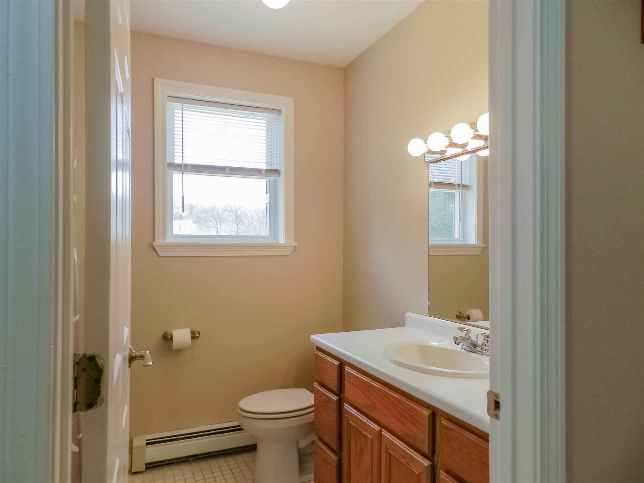161 Thorndike Road Weare, NH 03281 - Photo 20 of 40