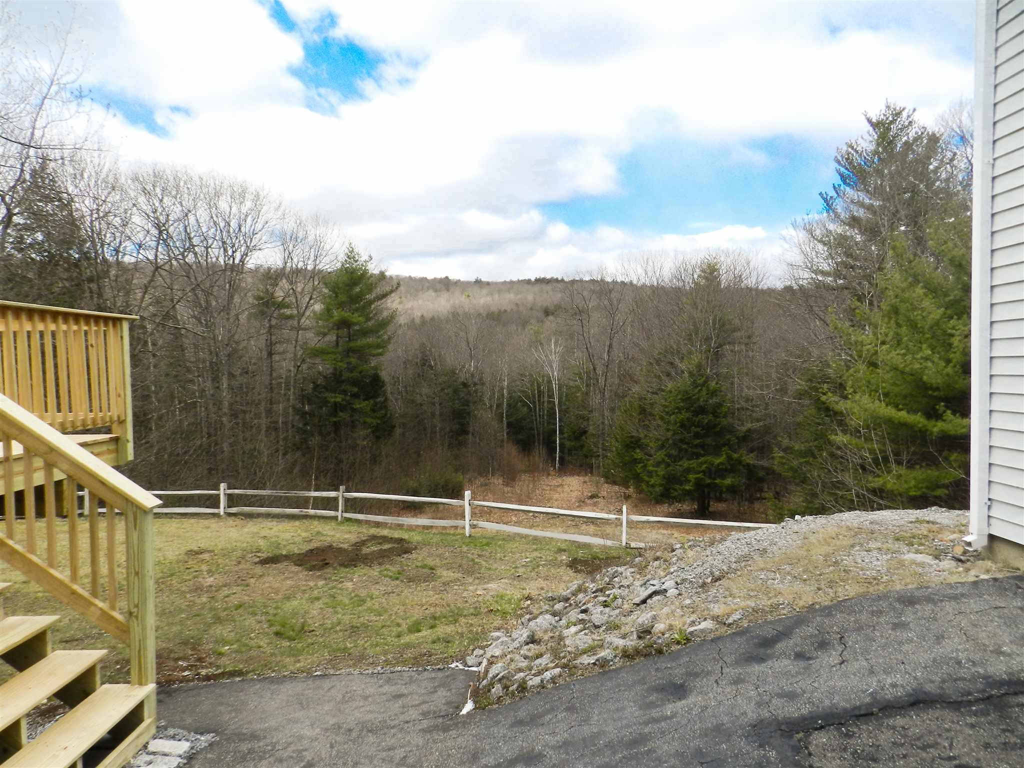 161 Thorndike Road Weare, NH 03281 - Photo 5 of 40