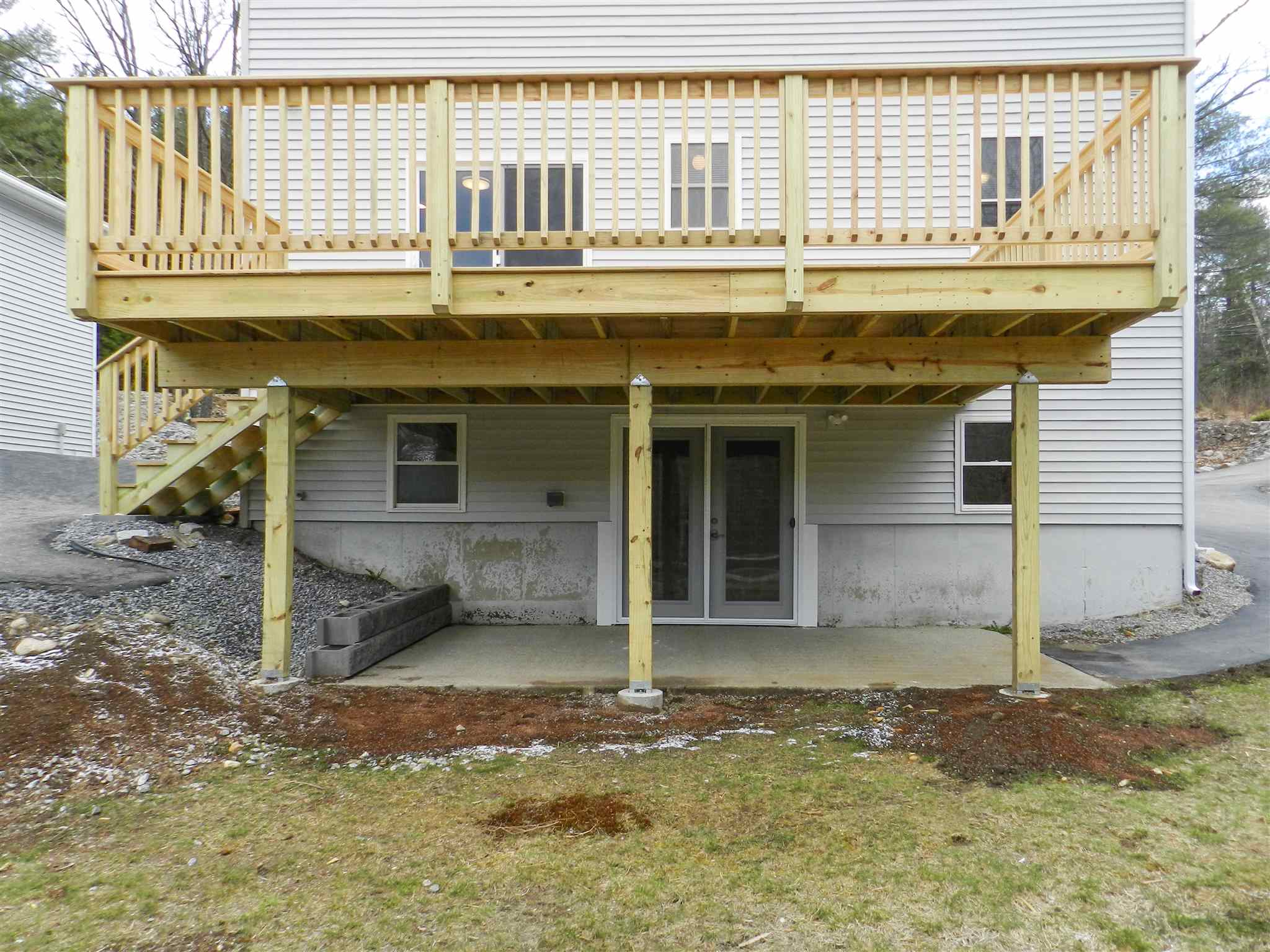 161 Thorndike Road Weare, NH 03281 - Photo 7 of 40