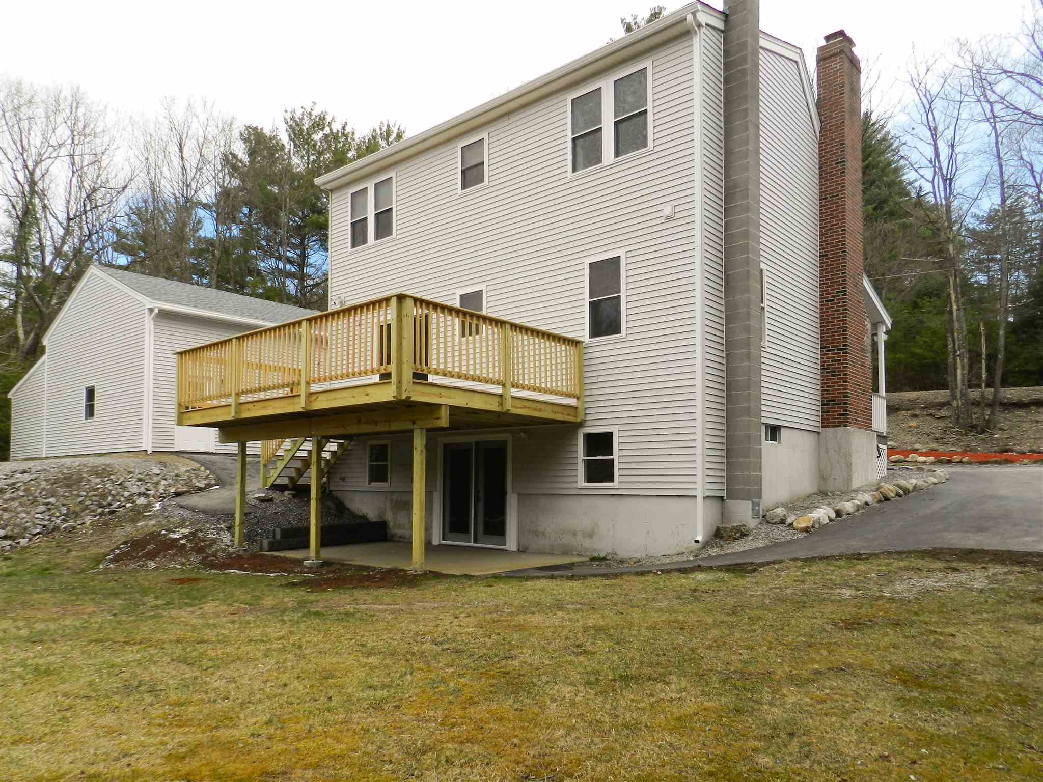 161 Thorndike Road Weare, NH 03281 - Photo 8 of 40