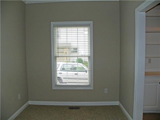854 Hard Road Columbus, OH 43235 - Photo 11 of 25 Gallery Image 11