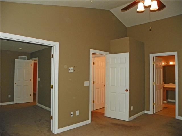 854 Hard Road Columbus, OH 43235 - Photo 13 of 25 Gallery Image 13