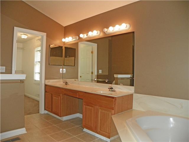 854 Hard Road Columbus, OH 43235 - Photo 14 of 25 Gallery Image 14