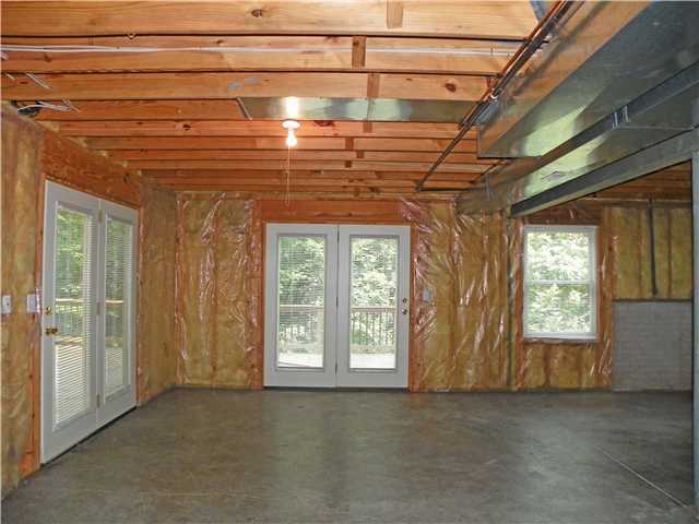 854 Hard Road Columbus, OH 43235 - Photo 21 of 25 Gallery Image 21