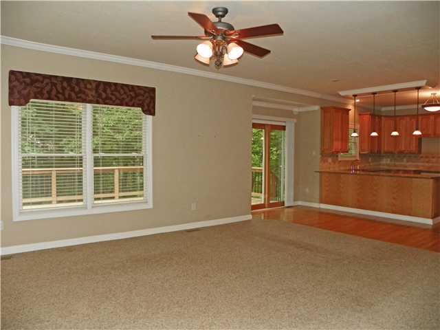 854 Hard Road Columbus, OH 43235 - Photo 10 of 25 Gallery Image 10