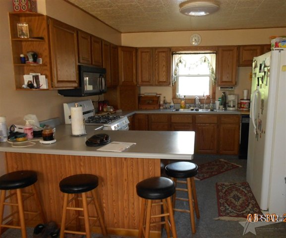 325 East Division Road Huntington, IN 46750 - Photo 3 of 18 Gallery Image 3
