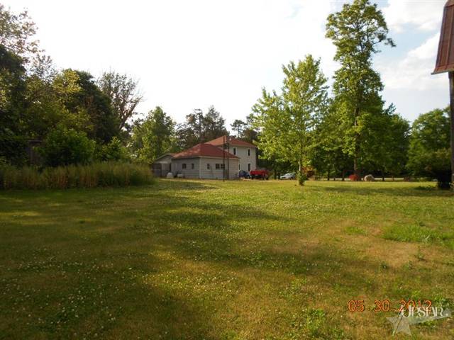 325 East Division Road Huntington, IN 46750 - Photo 6 of 18 Gallery Image 6