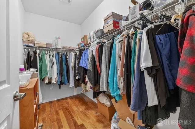 $418,500 | 417 Regency Place, Woodbridge, NJ 07095