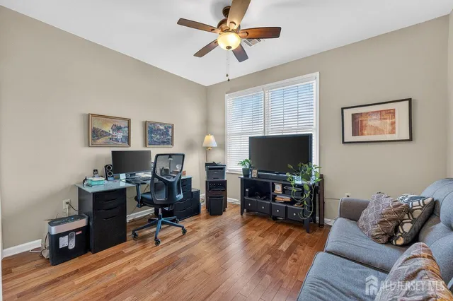 $418,500 | 417 Regency Place, Woodbridge, NJ 07095