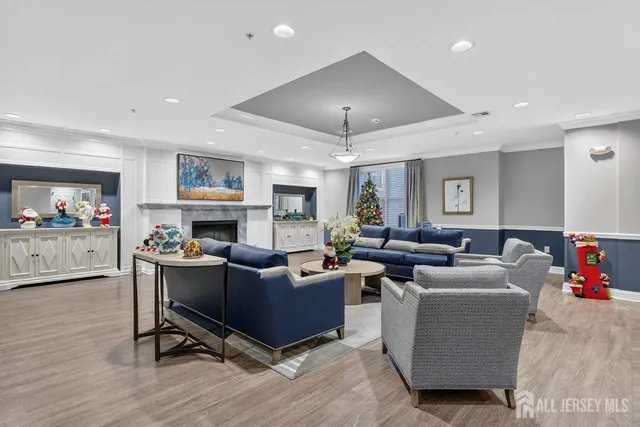 $418,500 | 417 Regency Place, Woodbridge, NJ 07095