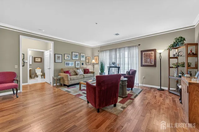 $418,500 | 417 Regency Place, Woodbridge, NJ 07095