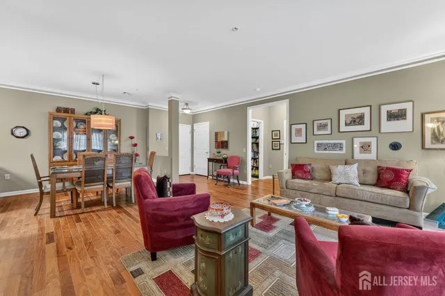 $418,500 | 417 Regency Place, Woodbridge, NJ 07095