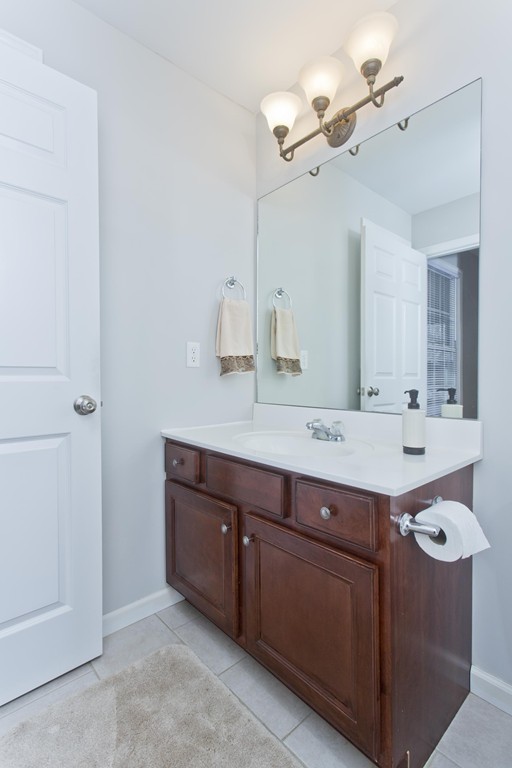 204 Russell Road, Unit E Westfield, MA 01085 - Photo 18 of 20 Gallery Image 18