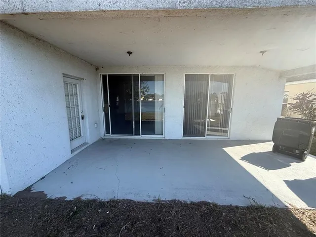 a view of a livingroom with furniture