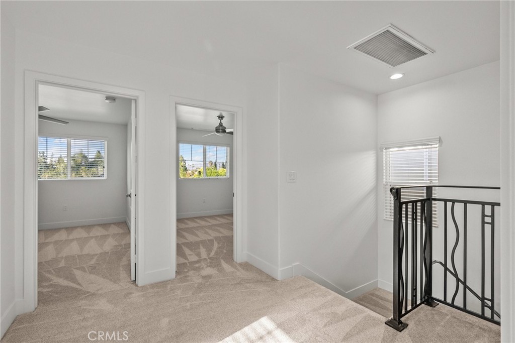 16863 Balboa Boulevard Van Nuys, CA 91406 - Photo 18 of 34 an entryway with a workspace