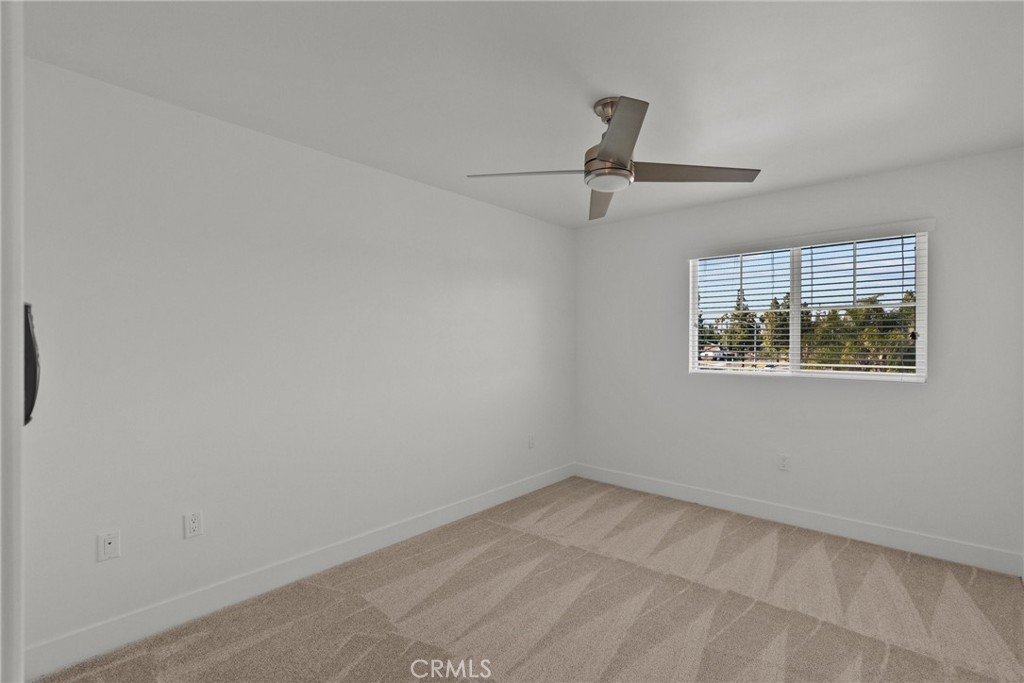 16863 Balboa Boulevard Van Nuys, CA 91406 - Photo 28 of 34 a view of an empty room with a window