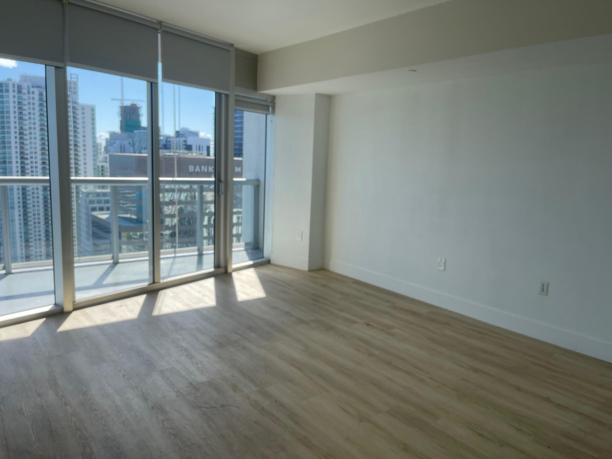 495 Brickell Avenue, Unit 4407 Miami, FL 33131 - Photo 8 of 24 Photo 8