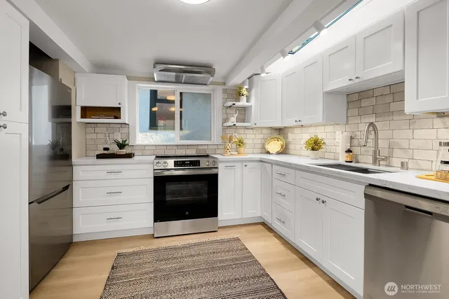 $799,950 | 2850 Northwest 65th Street, Seattle, WA 98117