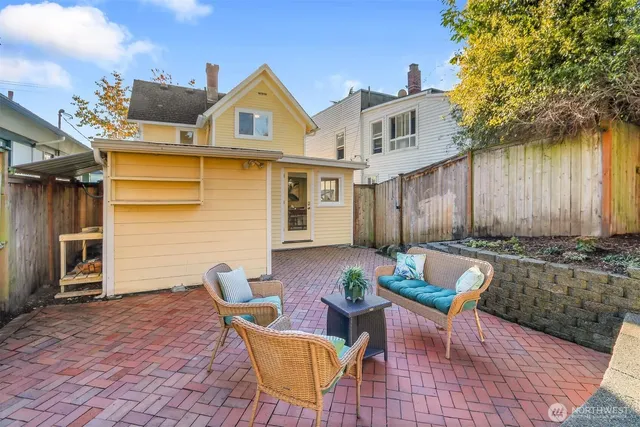 $799,950 | 2850 Northwest 65th Street, Seattle, WA 98117