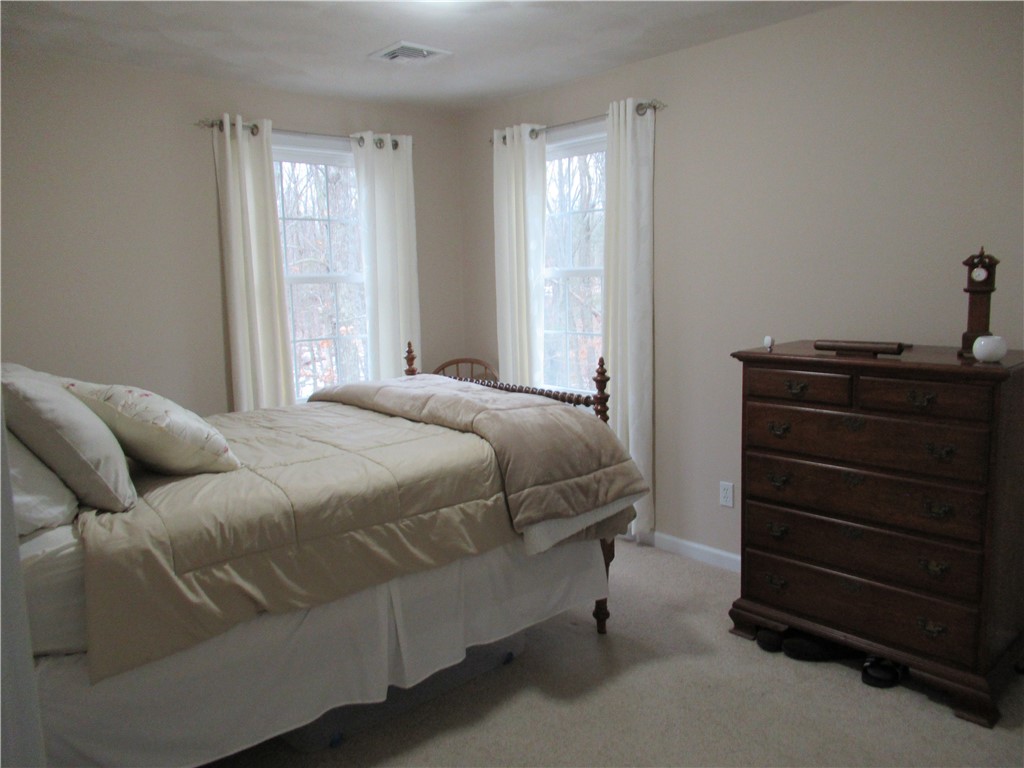 416 Log Road Smithfield, RI 02917 - Photo 24 of 31