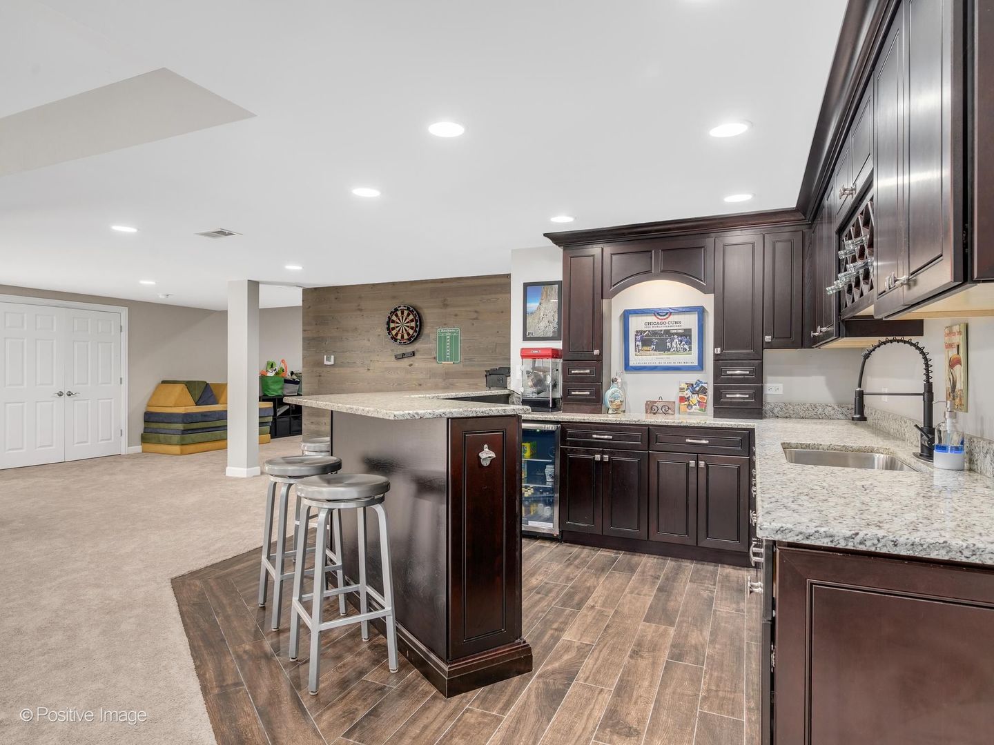 1250 West Thomas Road Wheaton, IL 60187 - Photo 31 of 42 Gallery Image 31