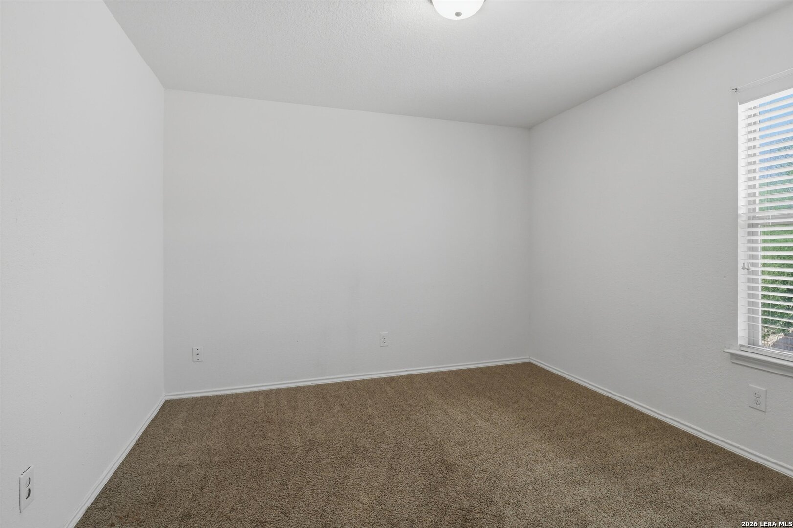 7121 Avery Road Live Oak, TX 78233 - Photo 19 of 31