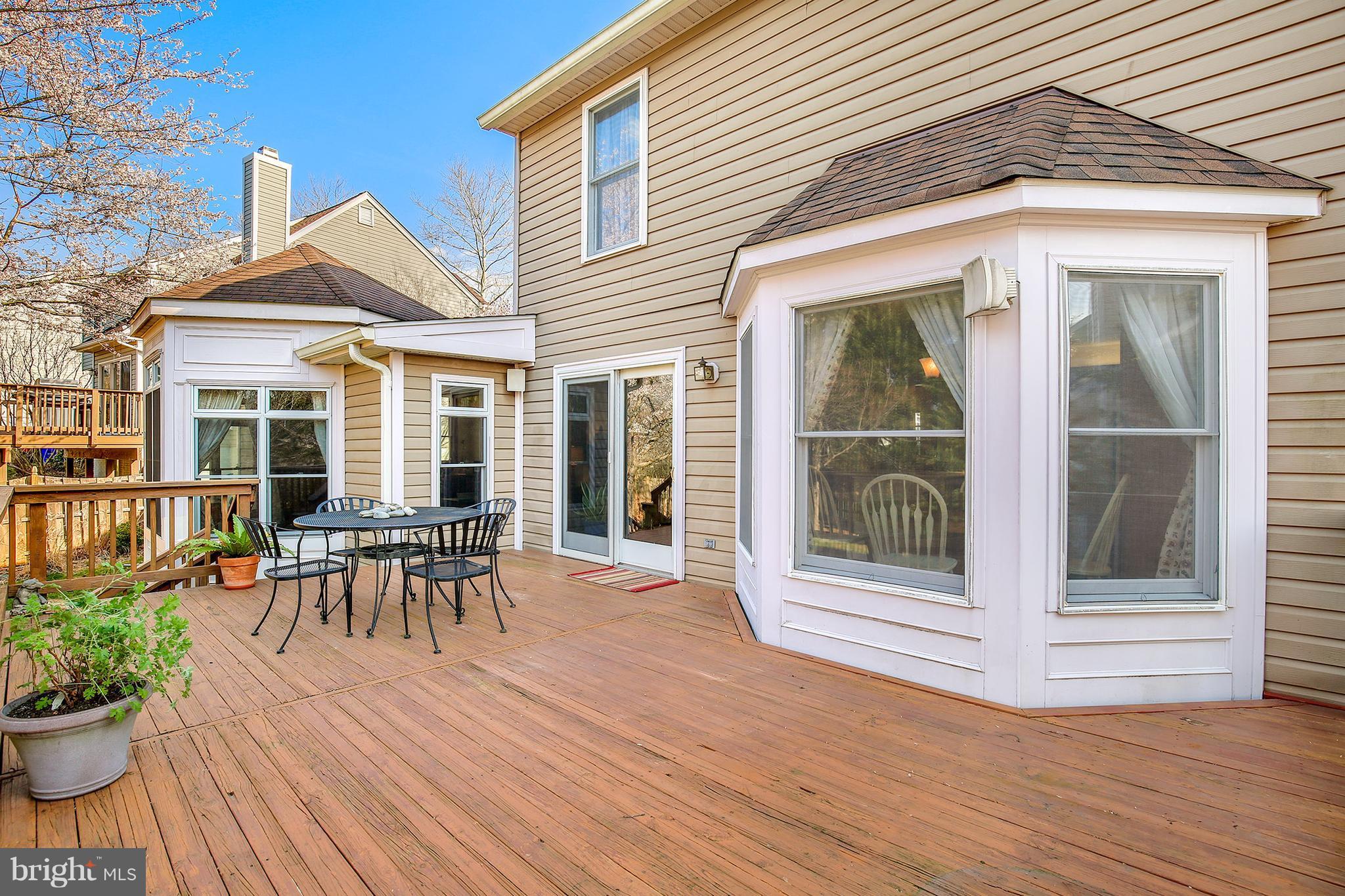 18841 Falling Star Road Germantown, MD 20874 - Photo 26 of 30 Exterior (Rear)