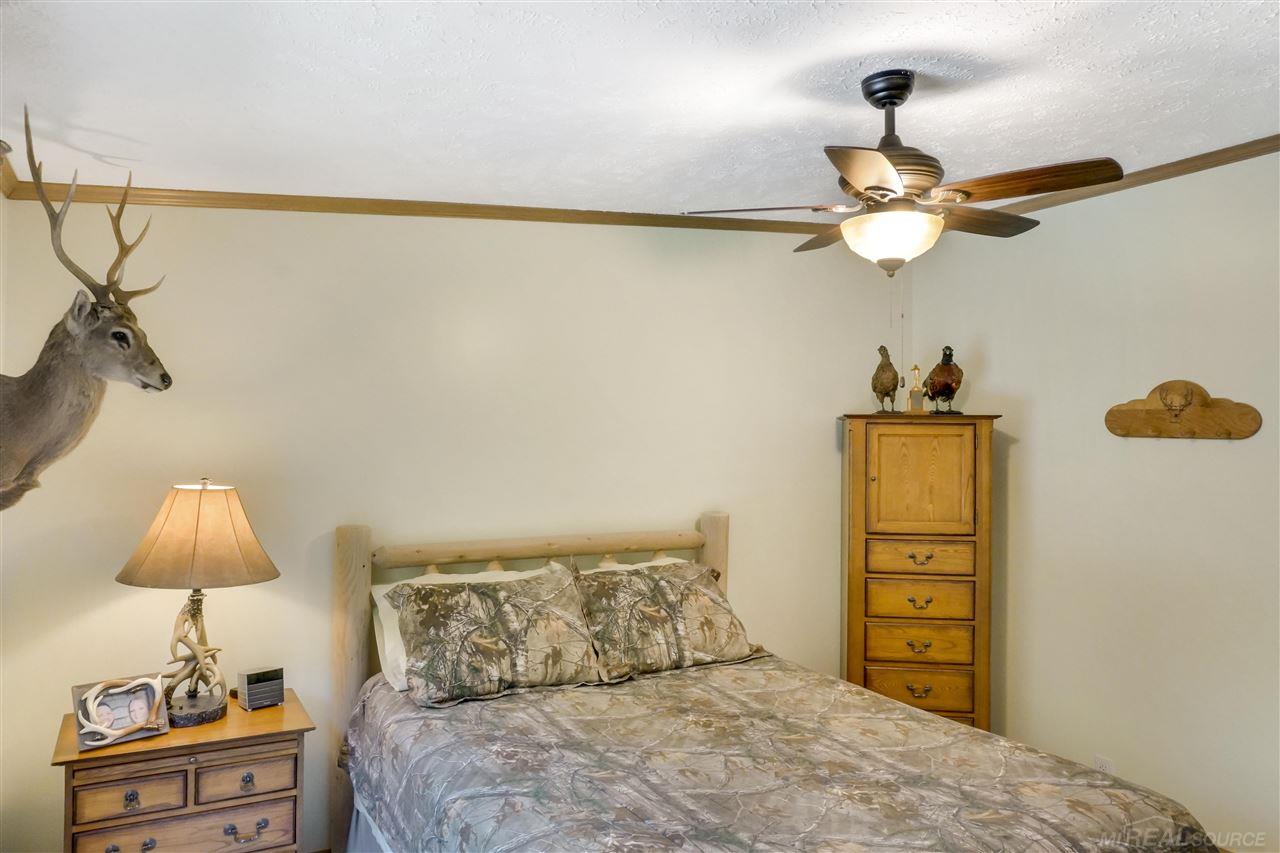 660 Pettit Road Lupton, MI 48635 - Photo 20 of 47 50043439-19.JPG