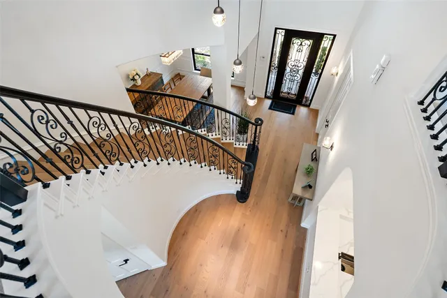 $2,349,000 | 6009 Laguna Cliff Lane, Austin, TX 78734