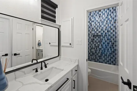 $2,349,000 | 6009 Laguna Cliff Lane, Austin, TX 78734