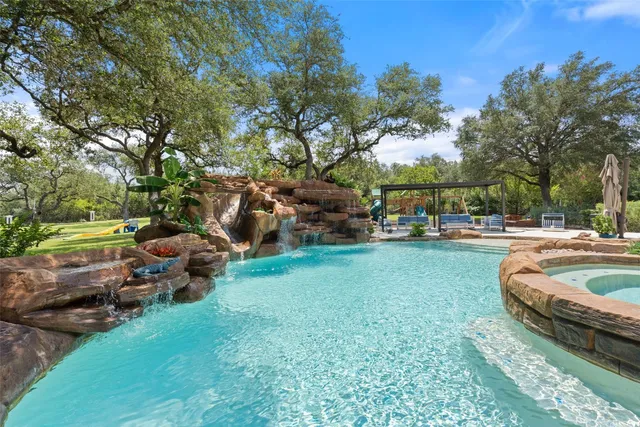 $2,349,000 | 6009 Laguna Cliff Lane, Austin, TX 78734