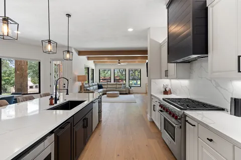 $2,349,000 | 6009 Laguna Cliff Lane, Austin, TX 78734