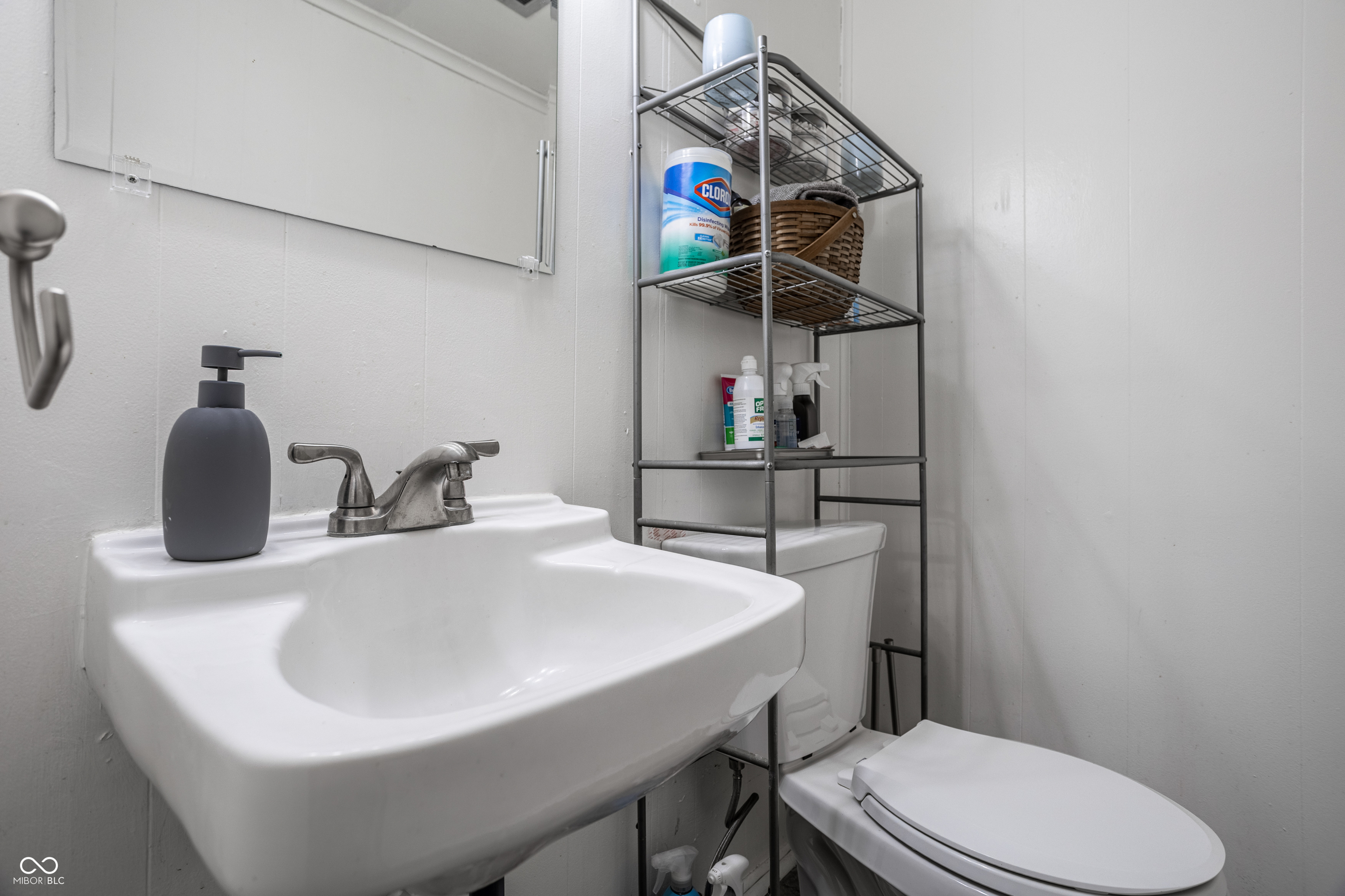 7802 Fall Creek Road Indianapolis, IN 46256 - Photo 26 of 53